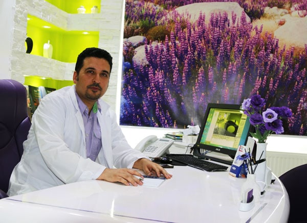 دکتر حسین احمدی | متخصص پوست، مو و زیبایی